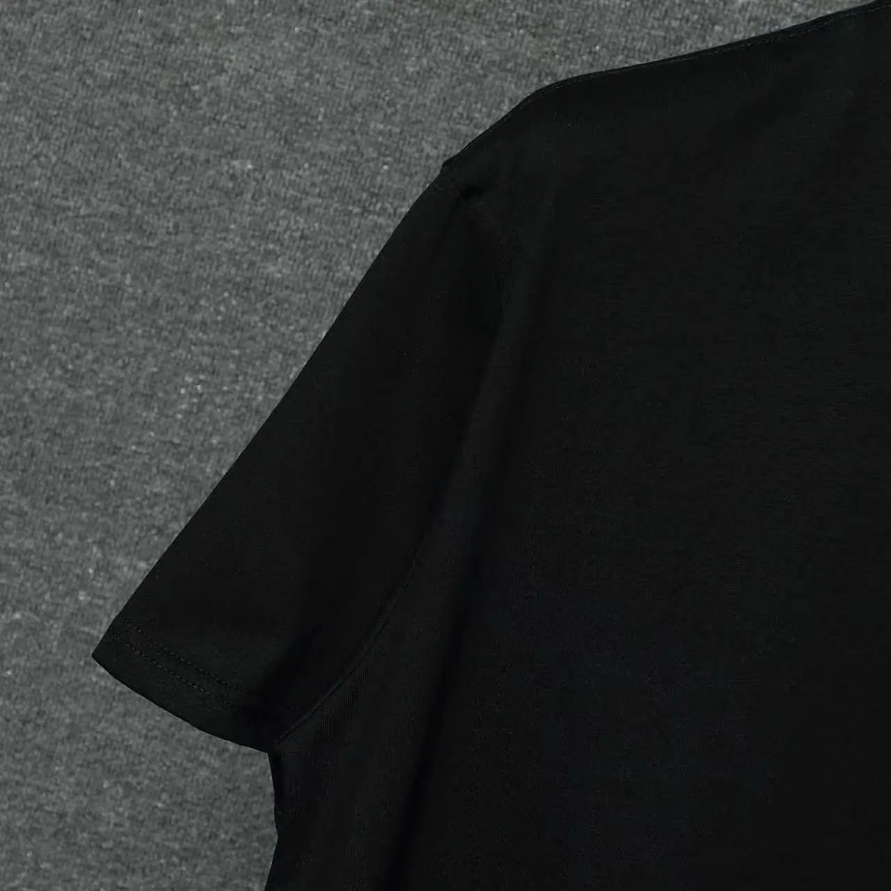 26ss CASABLANCA original printing process short-sleeved T-shirt original development using high-density double yarn pure cotton fabric upper body soft and comfortable color Black White Dark Green color Orange Pink Blue Royal Blue color cigarette powder 8 colors Sizes S M L XL